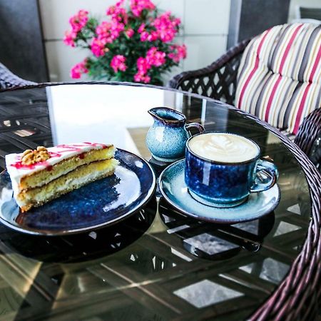 Grand Hotel Gagry Eksteriør bilde