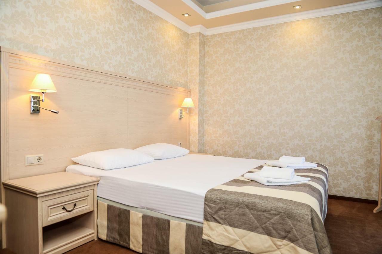 Grand Hotel Gagry Eksteriør bilde